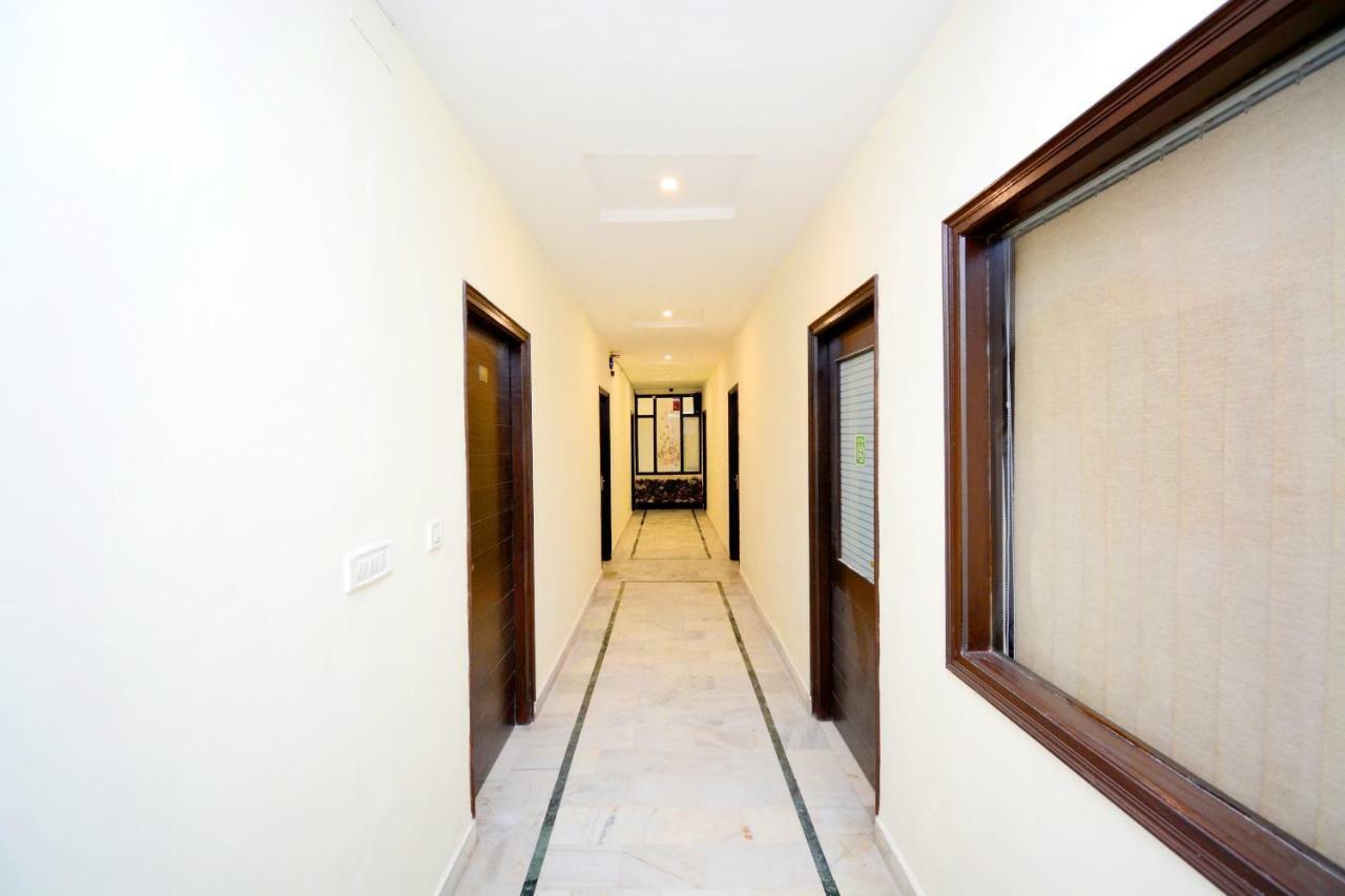 Capital O 4087 Hotel Akaal Residency Amritsar Exterior foto