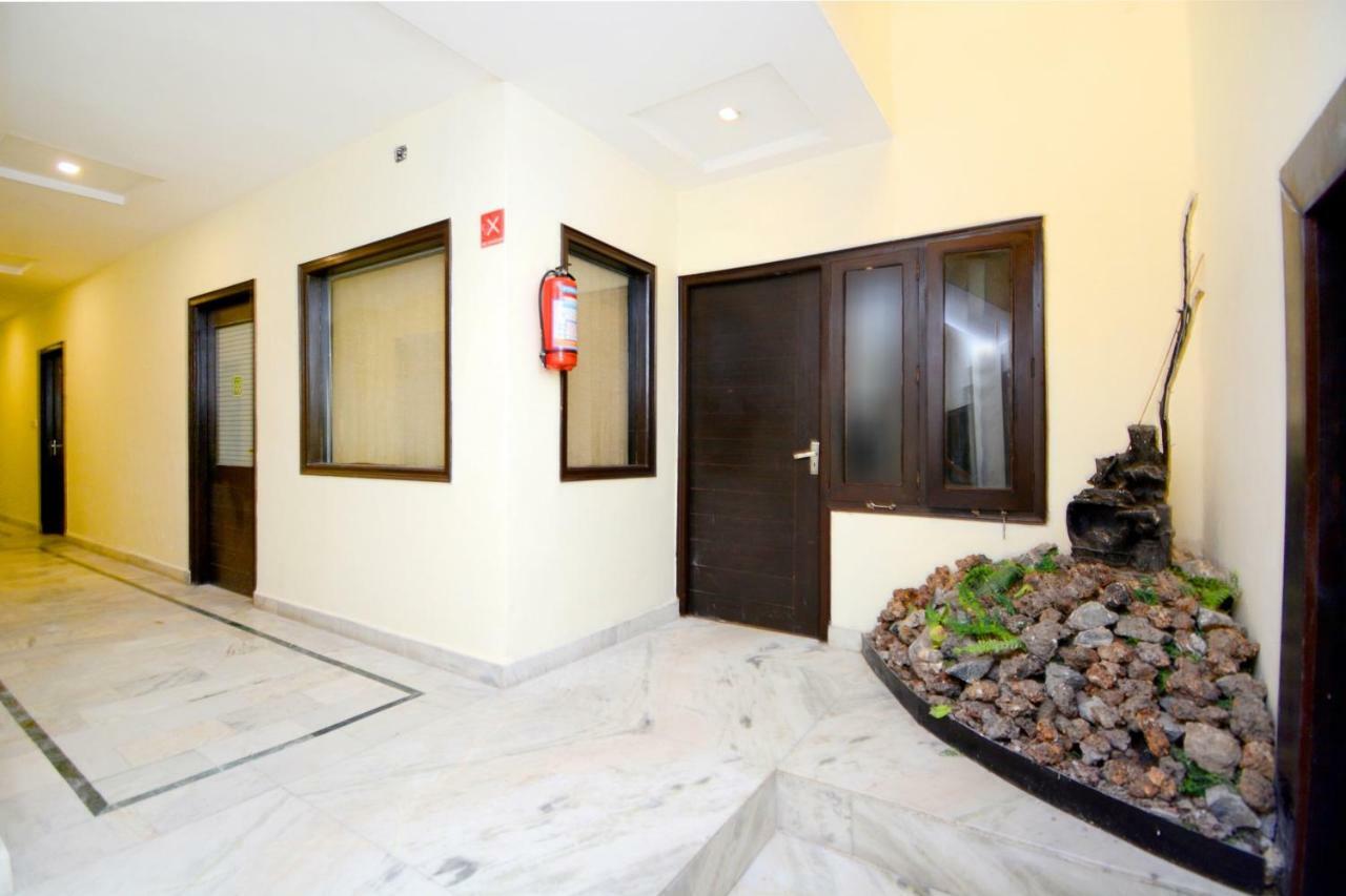 Capital O 4087 Hotel Akaal Residency Amritsar Exterior foto