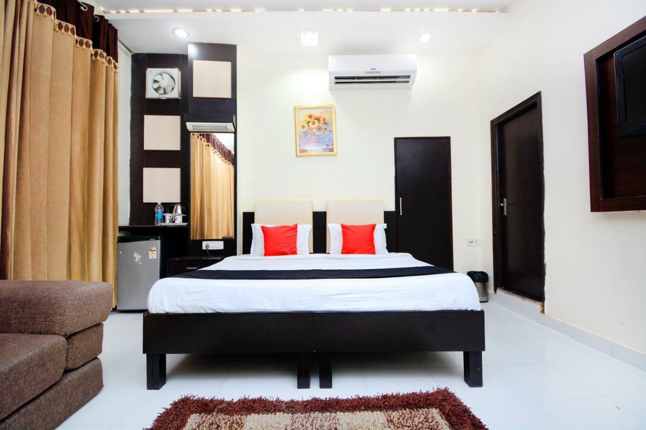 Capital O 4087 Hotel Akaal Residency Amritsar Exterior foto