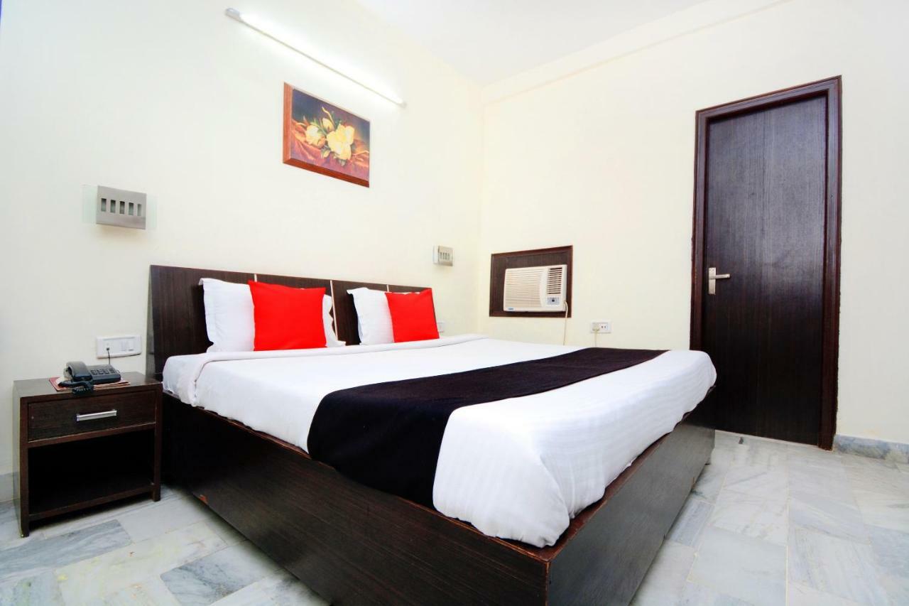 Capital O 4087 Hotel Akaal Residency Amritsar Exterior foto